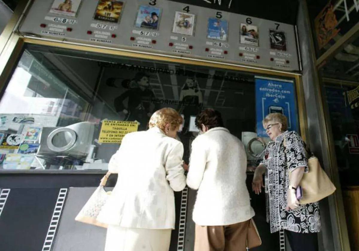 Los gaditanos mayores de 65 años podrán ir muy pronto al cine por 2 euros
