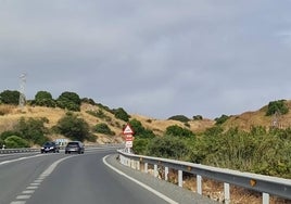 Cerrado el Puerto de Tarifa a la navegación marítima por temporal de Levante