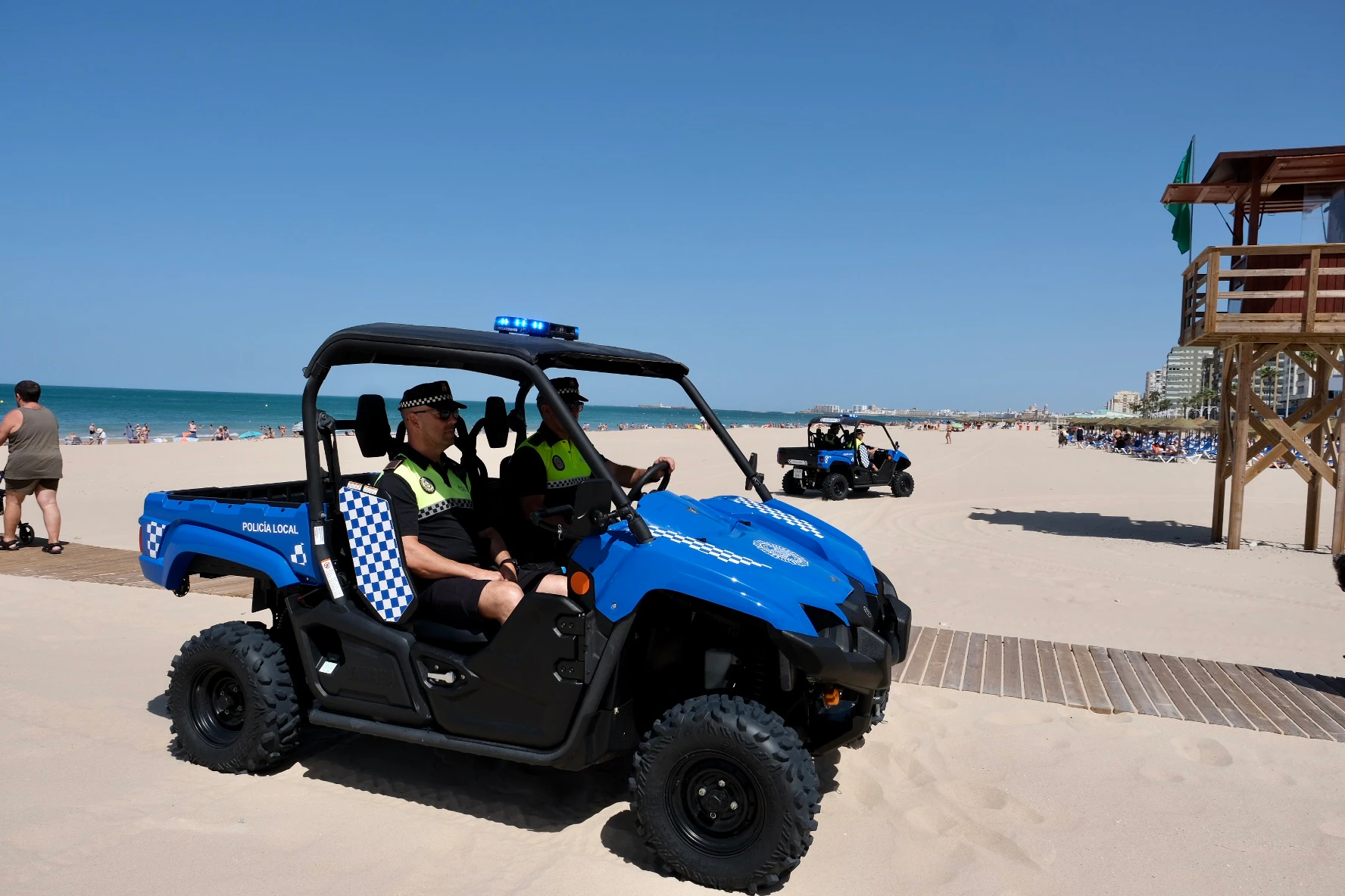 Fotos: La Policía Local vuelve a las playas de Cádiz