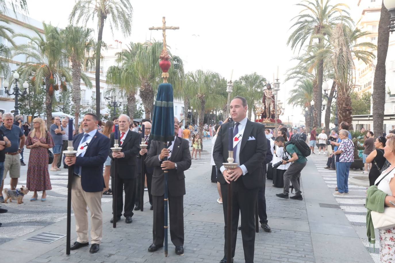 Fotos: Traslado de los titulares de Ecce-Homo a la iglesia de San Juan de Dios