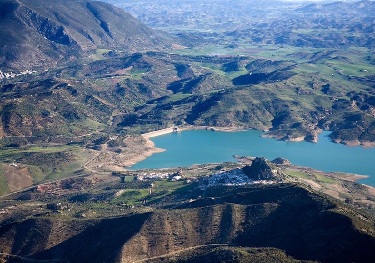 Los embalses gaditanos siguen perdiendo agua esta semana.