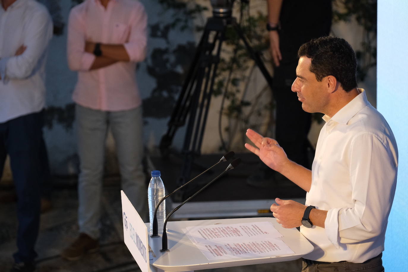 FOTOS: Juanma Moreno abre campaña en El Puerto