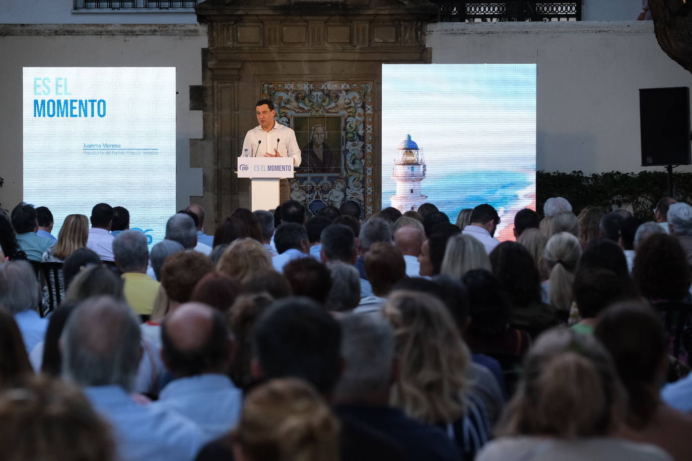 FOTOS: Juanma Moreno abre campaña en El Puerto