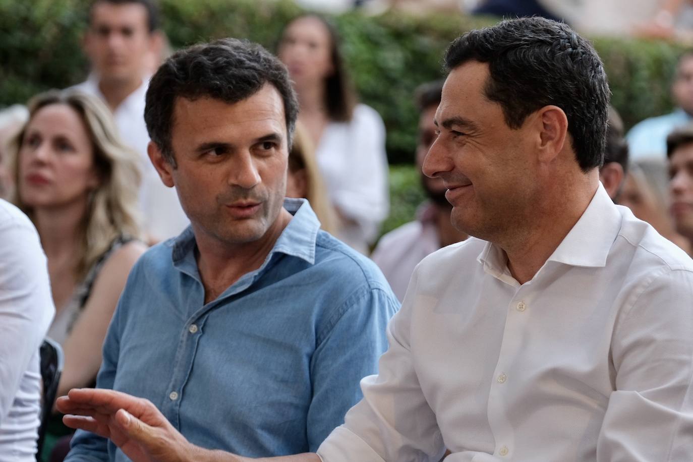 FOTOS: Juanma Moreno abre campaña en El Puerto