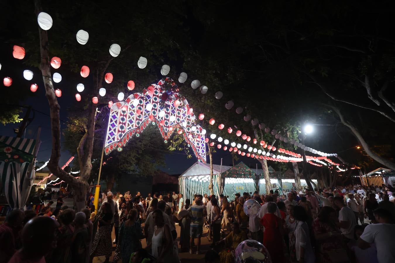 Fotos: San Fernando se viste de Feria