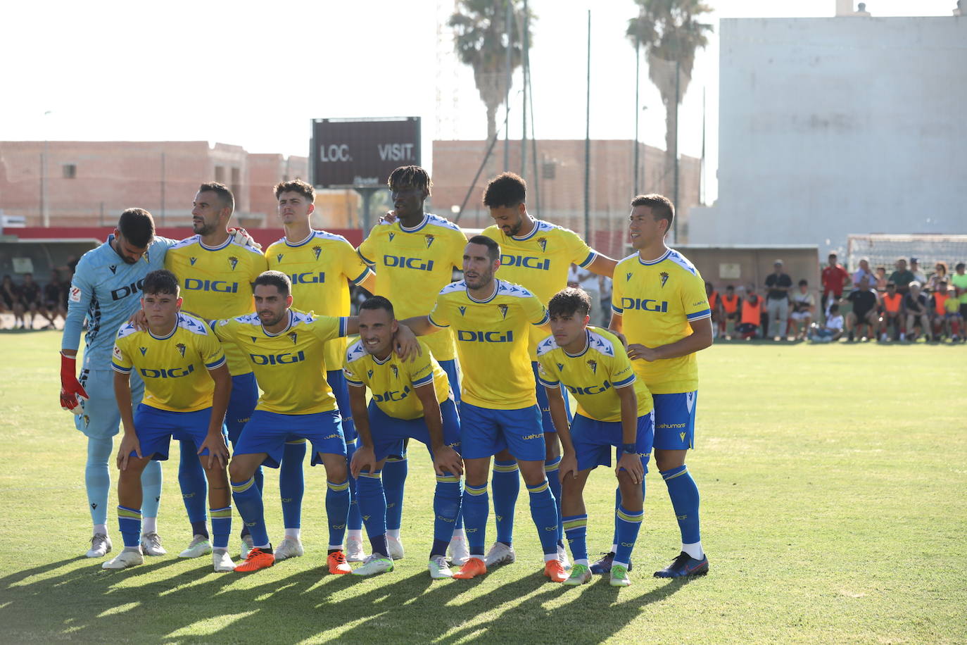 Fotos: El Cádiz CF juega su primer amistoso en Benalup ante el Barbate