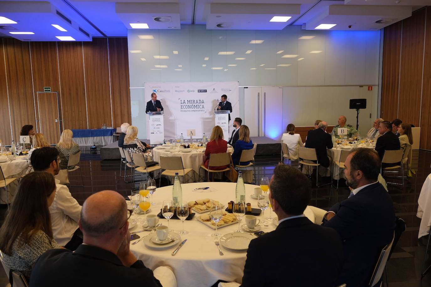 Fotos: Ambiente en la conferencia de Fernando Terry en &#039;La Mirada Económica&#039; de ABC y LA VOZ de Cádiz