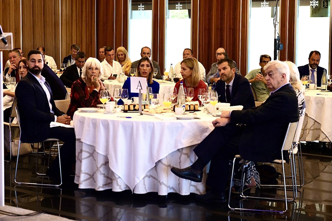 Fotos: Ambiente en la conferencia de Fernando Terry en &#039;La Mirada Económica&#039; de ABC y LA VOZ de Cádiz