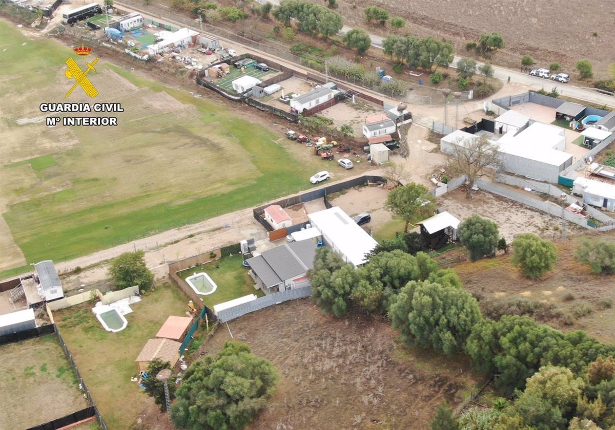 Más de veinte investigados en una operación contra parcelas ilegales y fraude del agua en Los Barrios