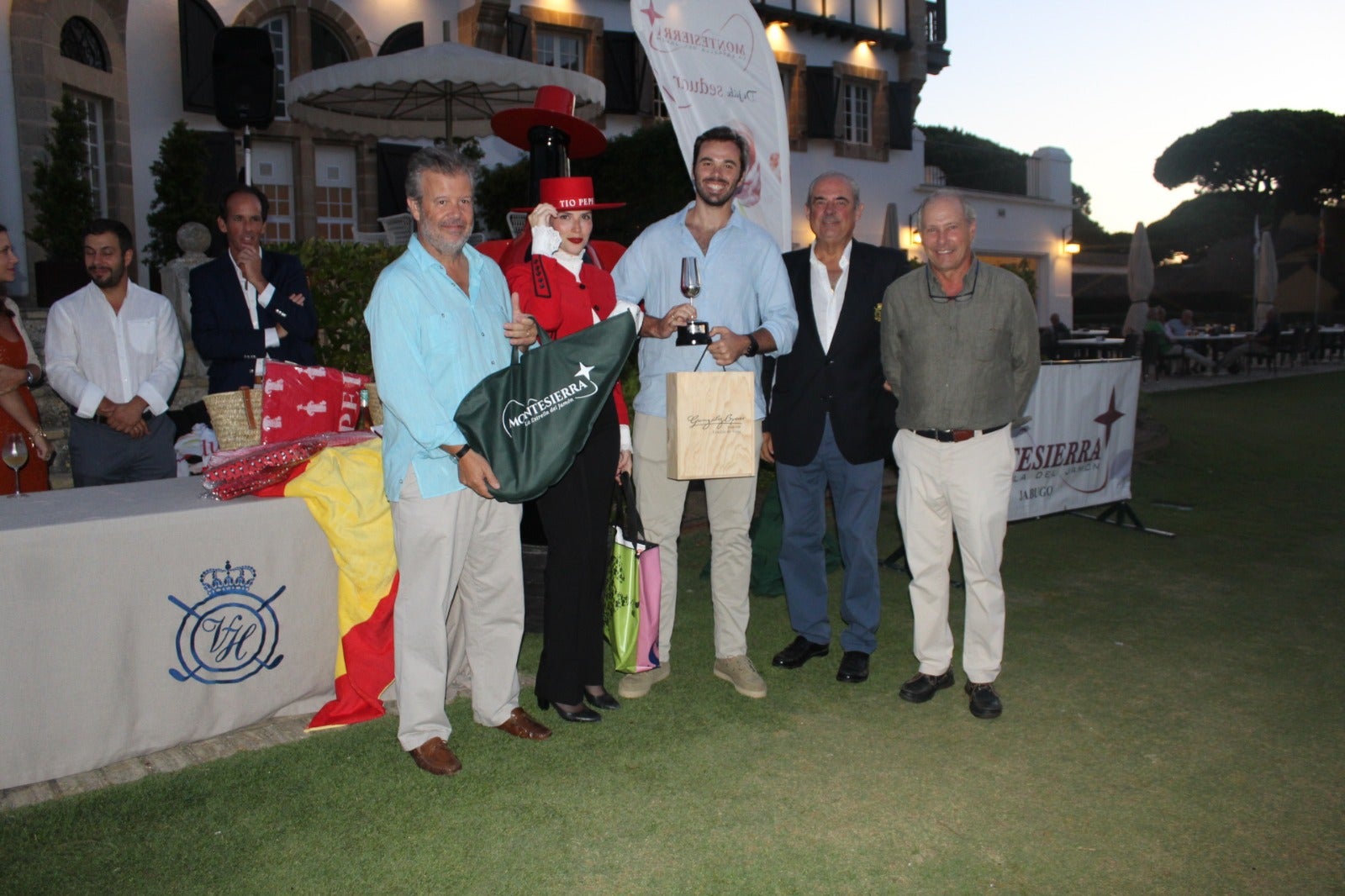 Francesco Gervasio, José Manuel Domecq, presidente del Real Club de Golf de Vista Hermosa y José Manuel Martín.