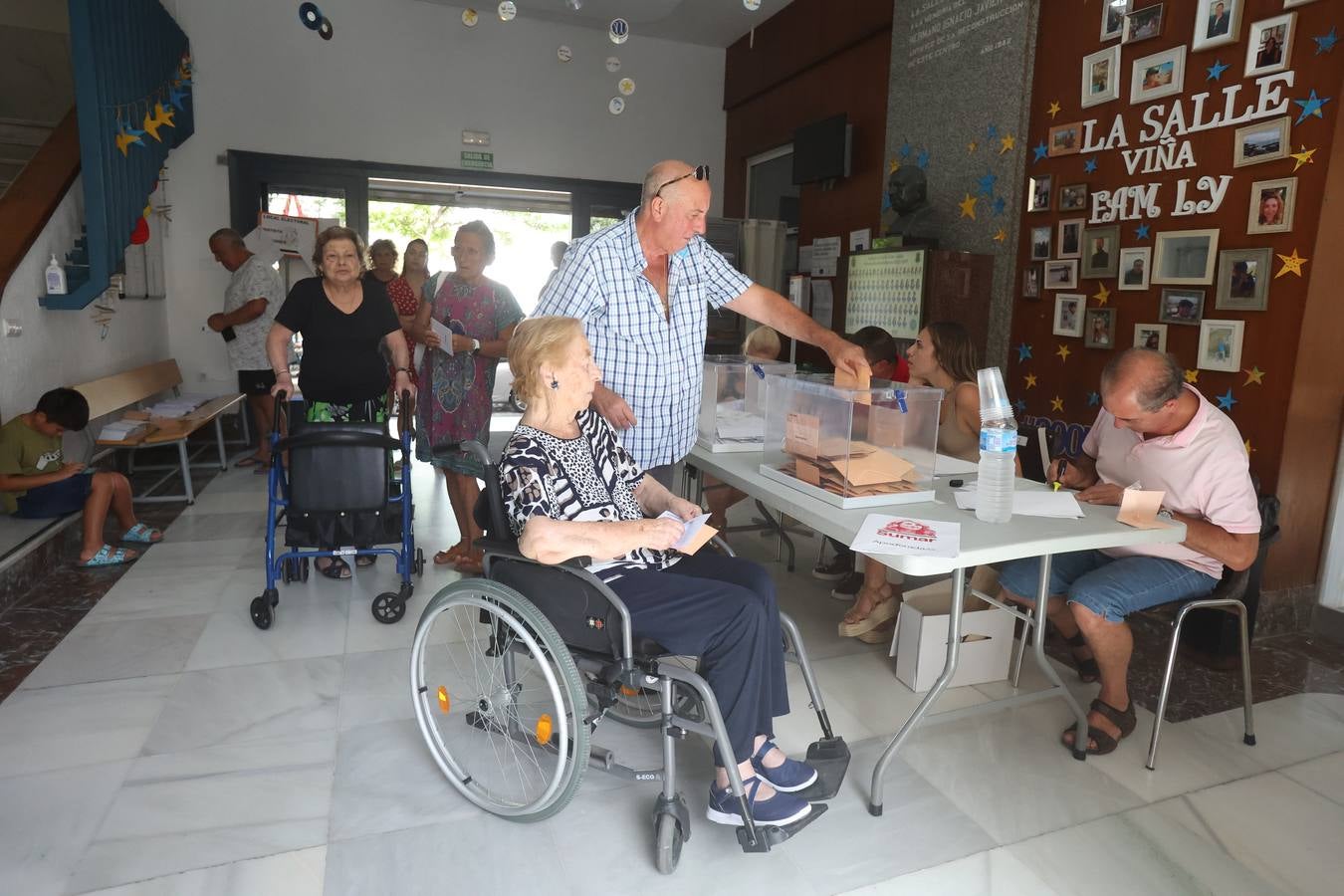 Fotos: Ambiente playero en una jornada electoral decisiva