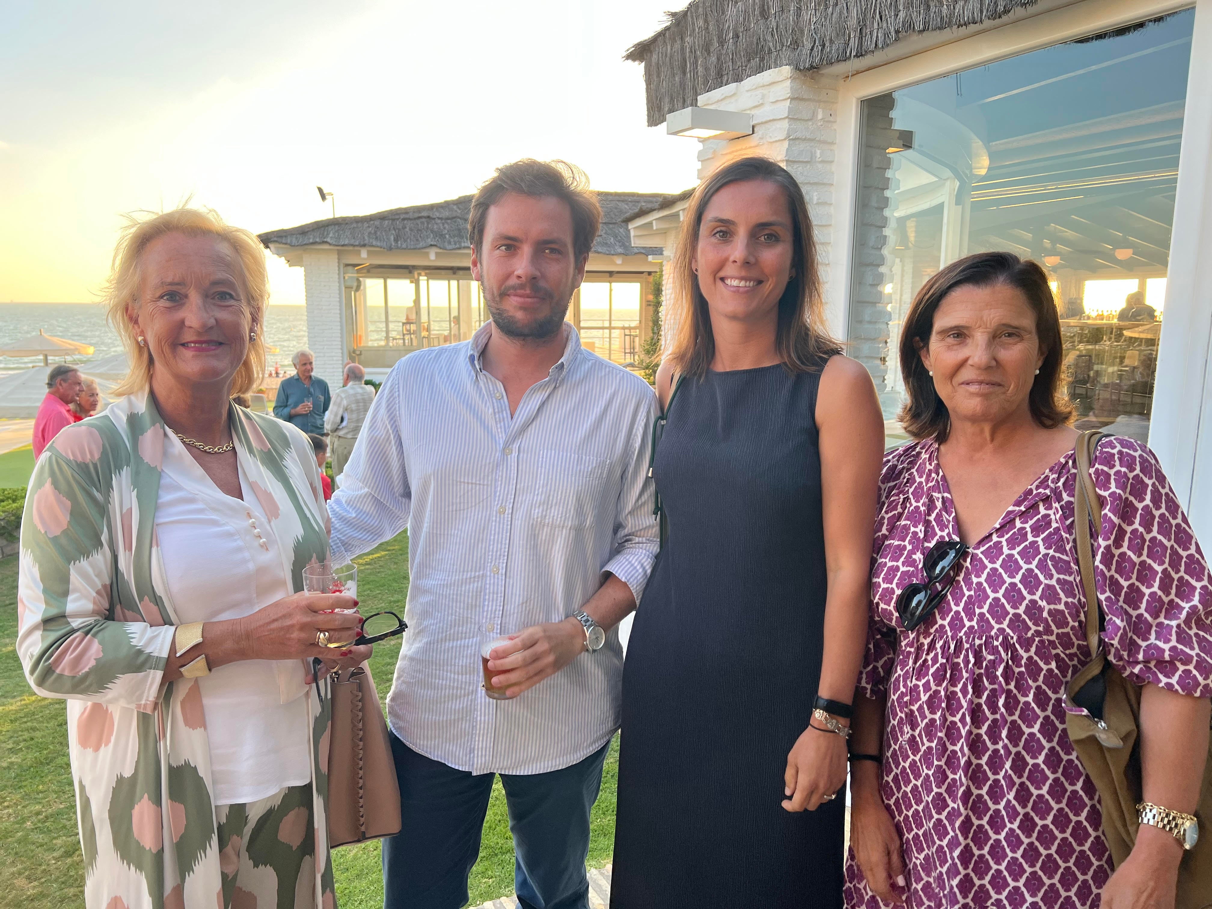 Nieves García, Fernando Mañes, Nieves Retegui y Charo Roig