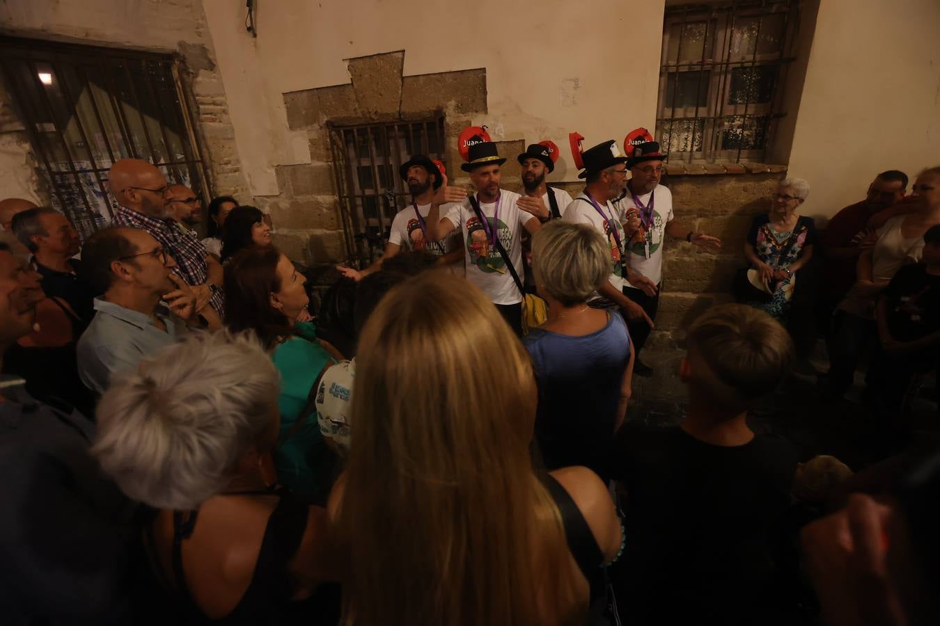 Grandes coplas en el regreso del Carnaval de verano a Cádiz