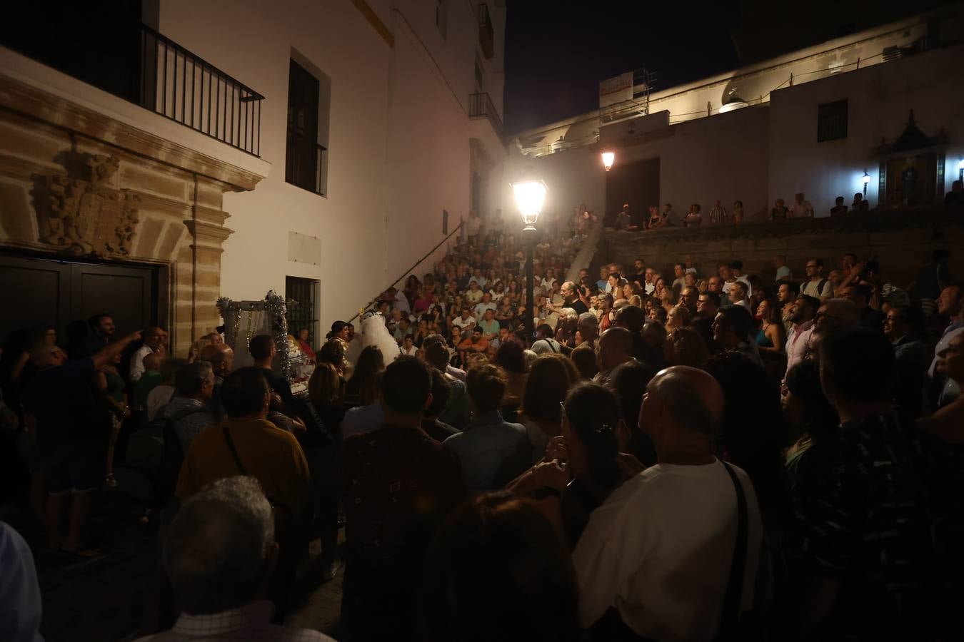 Grandes coplas en el regreso del Carnaval de verano a Cádiz