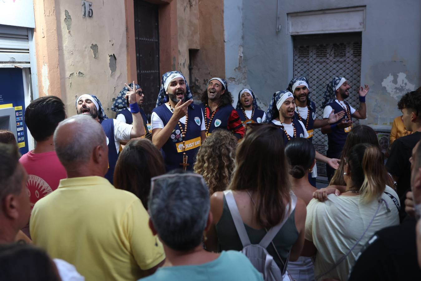 Grandes coplas en el regreso del Carnaval de verano a Cádiz