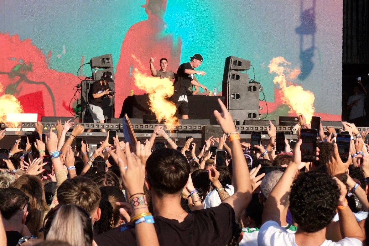 Puro Latino: El Puerto baila y se casa al ritmo de la fiebre latina