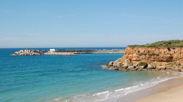 Las mejores playas de Cádiz para cuando haga viento de Levante