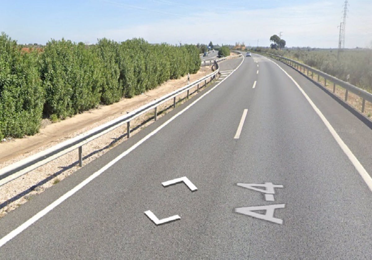 Un muerto en un accidente de tráfico en la A-4 sentido Cádiz a la altura de Dos Hermanas