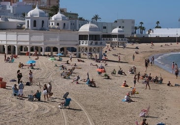 Un estudio concluye que la pérdida de la bandera azul en La Caleta se debió a contaminación «local cercana» y no a un vertido