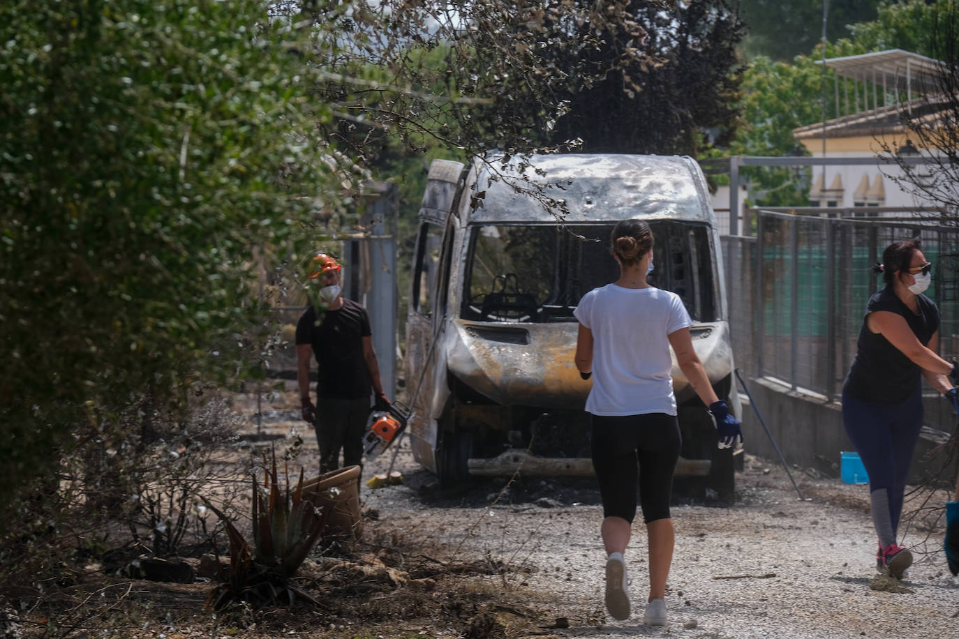 El día después en Puerto Real: la ciudad despierta entre las cenizas
