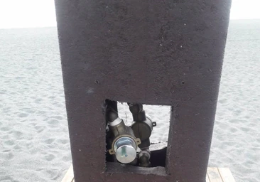 Decenas de actos vandálicos por las restricciones de agua en las playas de La Línea
