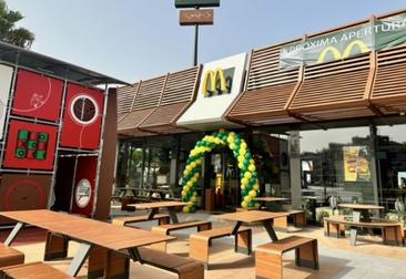 Abre el nuevo McDonald's del centro comercial de Janer en San Fernando