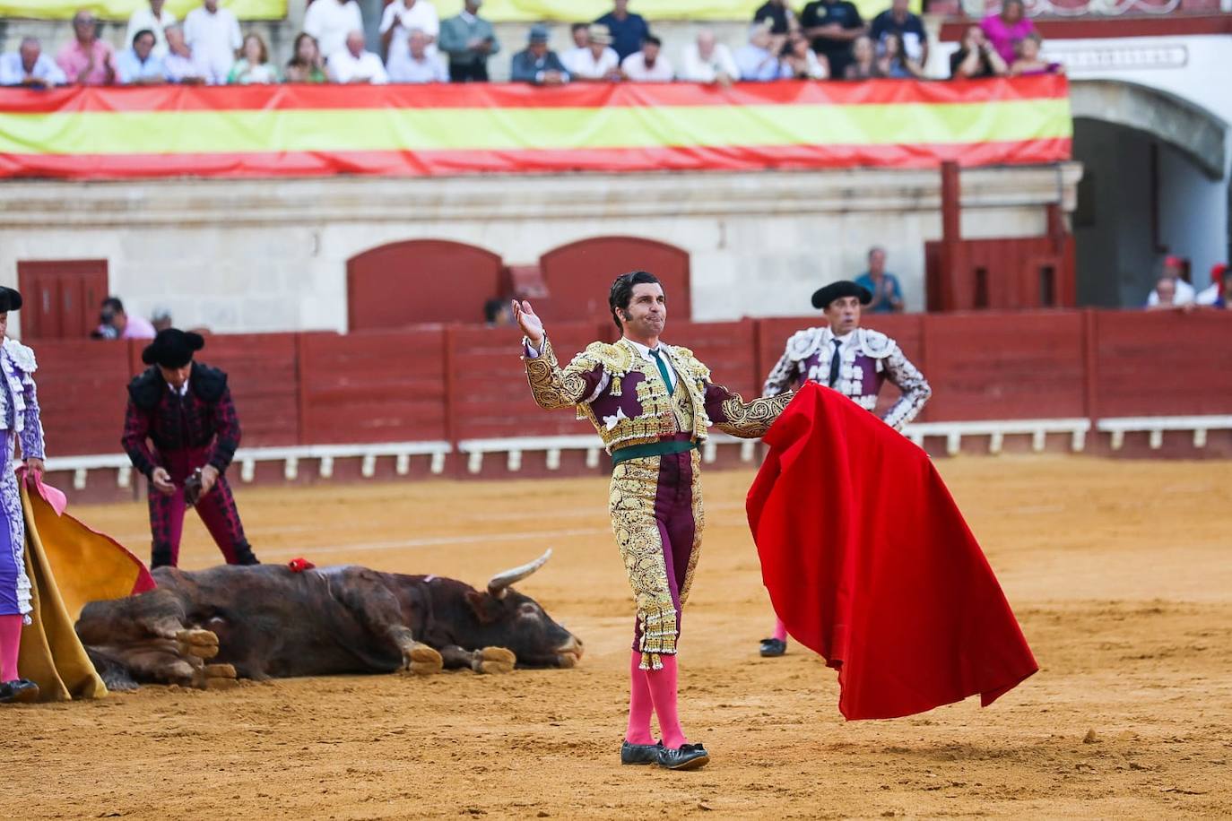 FOTOS: Morante, Talavante y Aguado en la plaza de toros de El Puerto
