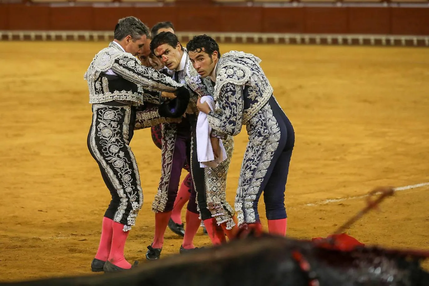 FOTOS: Morante, Talavante y Aguado en la plaza de toros de El Puerto