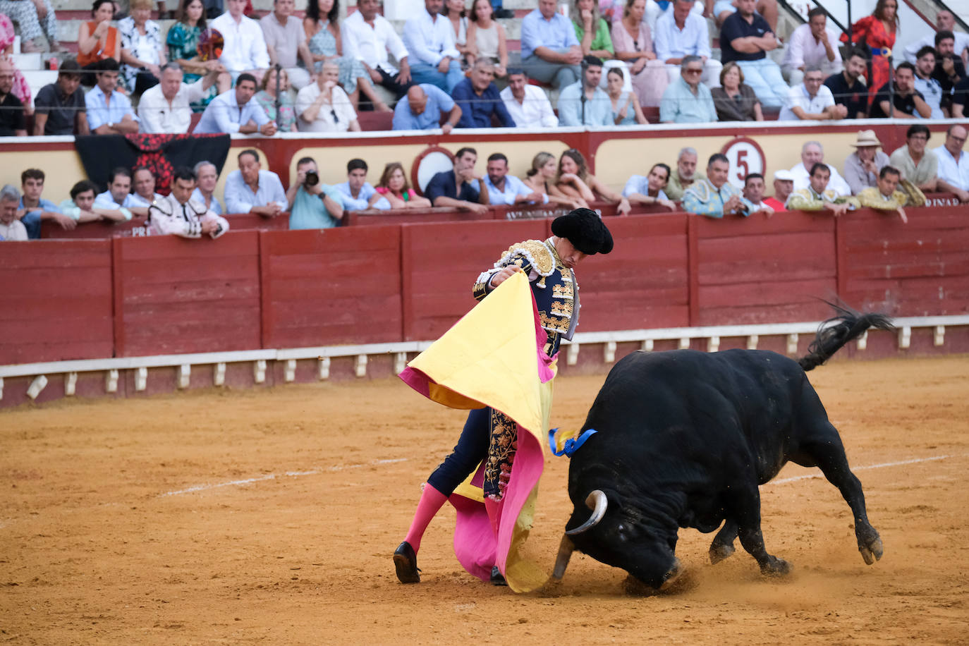 En imágenes: La cornada a Daniel Luque en El Puerto