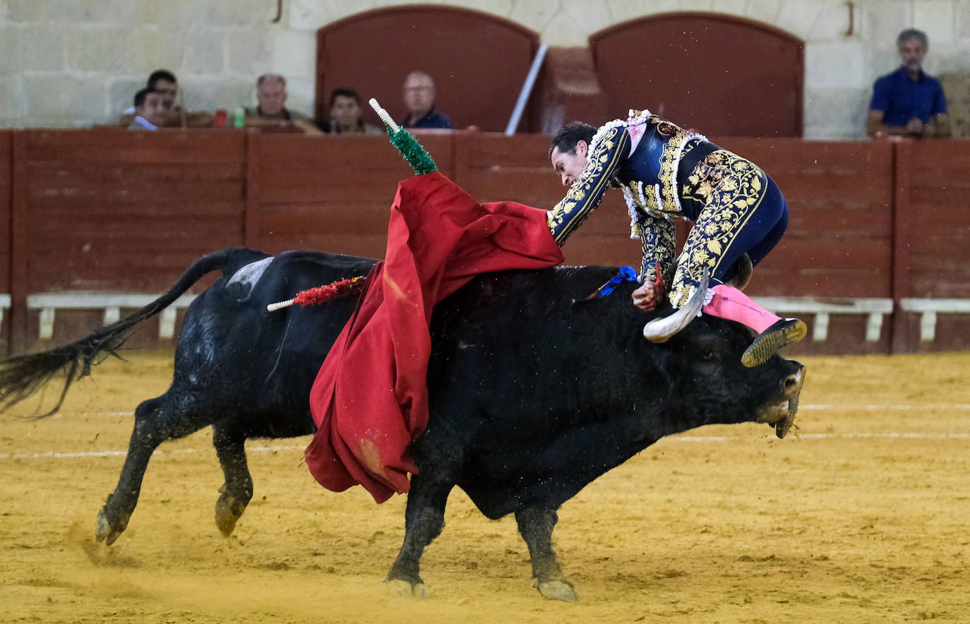 En imágenes: La cornada a Daniel Luque en El Puerto