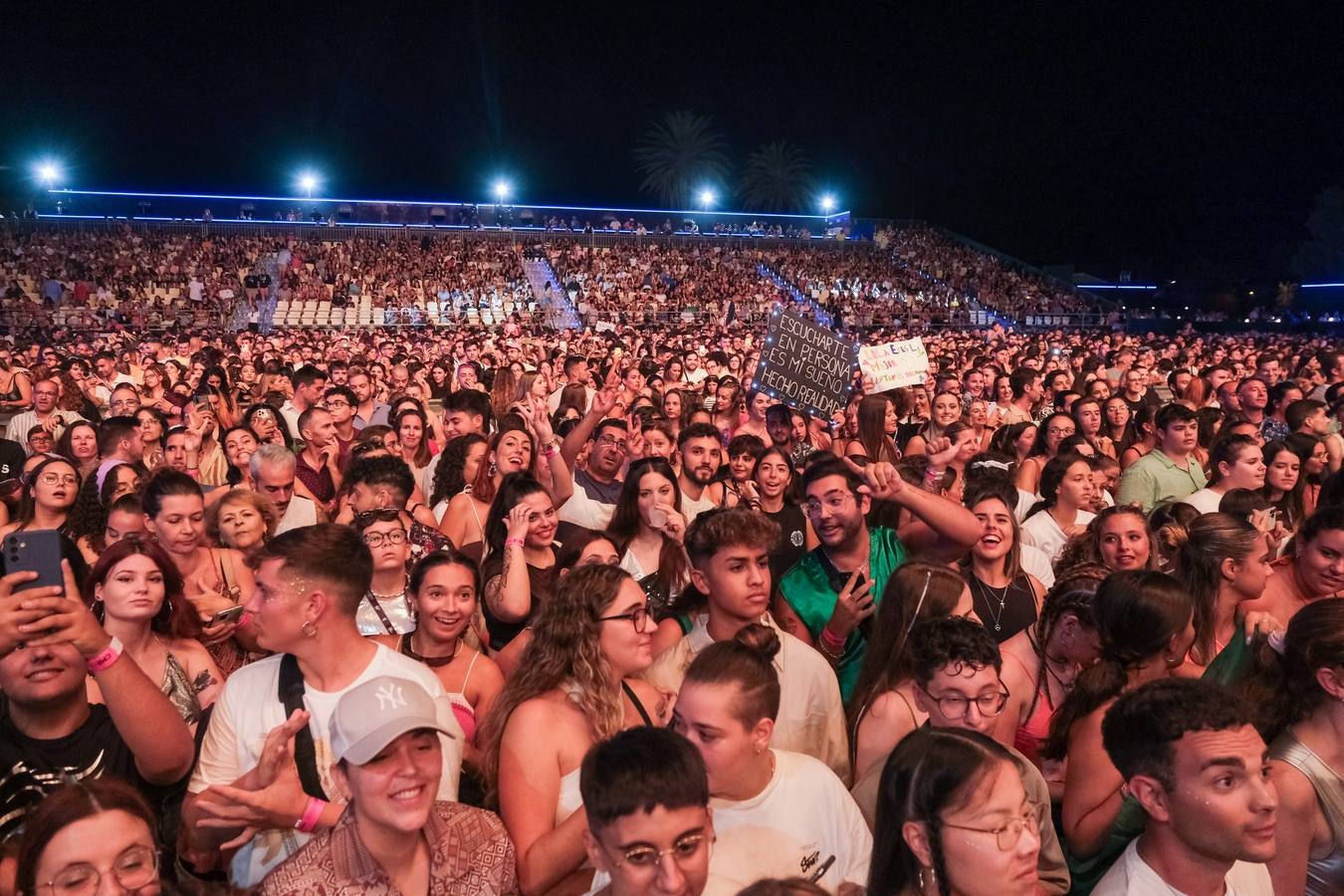 Fotos: El fenómeno Lola Índigo arrasa Concert Music Festival