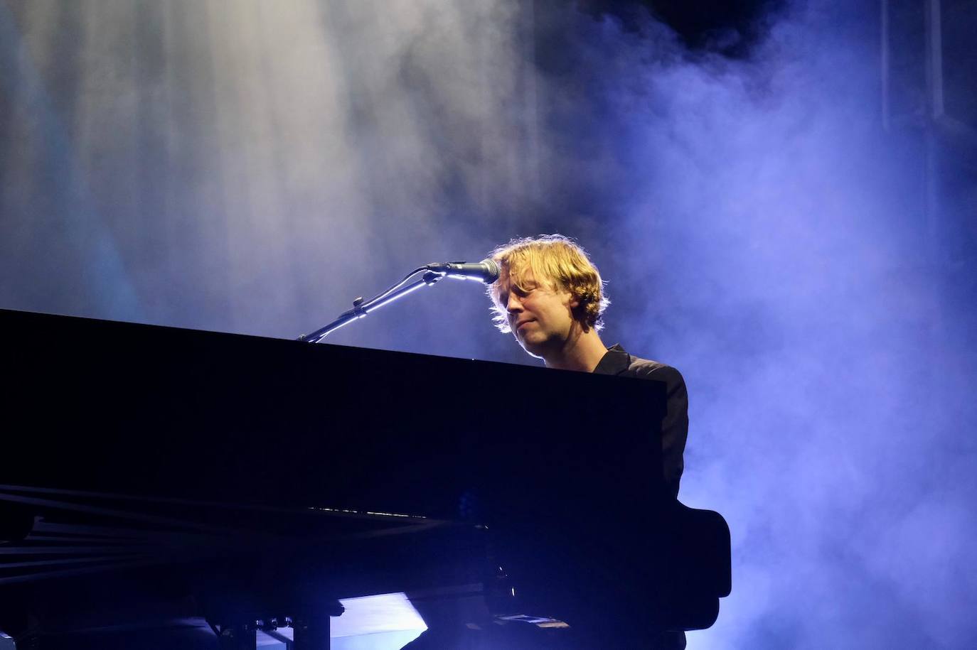 Fotos: El cantautor británico Tom Odell presenta su último disco en Concert Music Festival