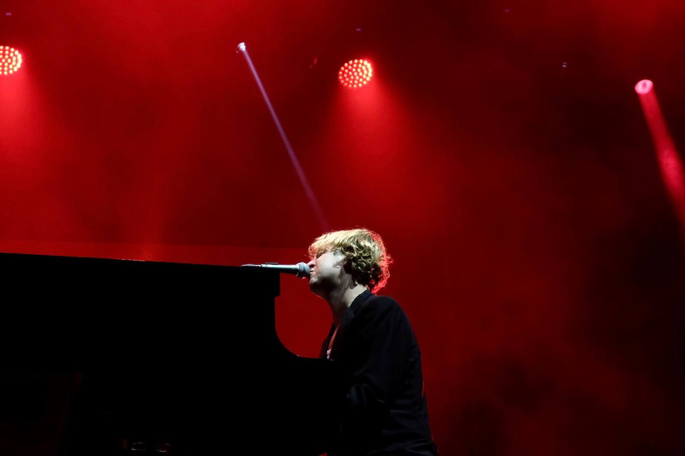 Fotos: El cantautor británico Tom Odell presenta su último disco en Concert Music Festival