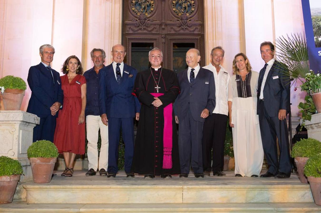 Cosme Domecq, Carmen del Valle, José Manuel Entrecanales, Beltrán Domecq, el obispo de Jerez José Rico Pavés, Álvaro Domecq, Miguel Domecq, Clara Díez y Manuel Maestre