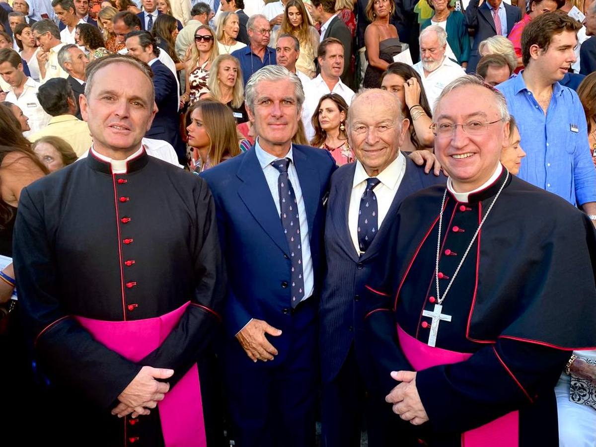 Luis Piñero, Álvaro Domecq, Cosme Domecq y el obispo de Jerez José Rico Pavés