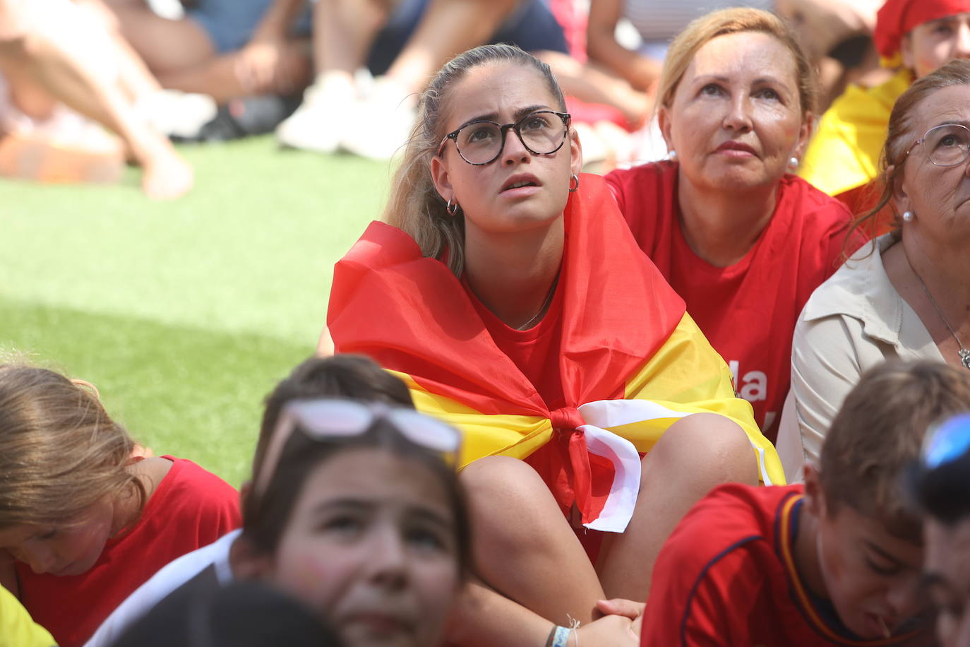 Fotos: Cádiz apoya a la Selección femenina en la &#039;Fan Zone&#039;