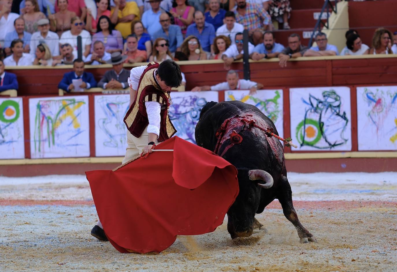 Corrida magallánica con los miuras en Sanlúcar: un toro indultado y una gran tarde