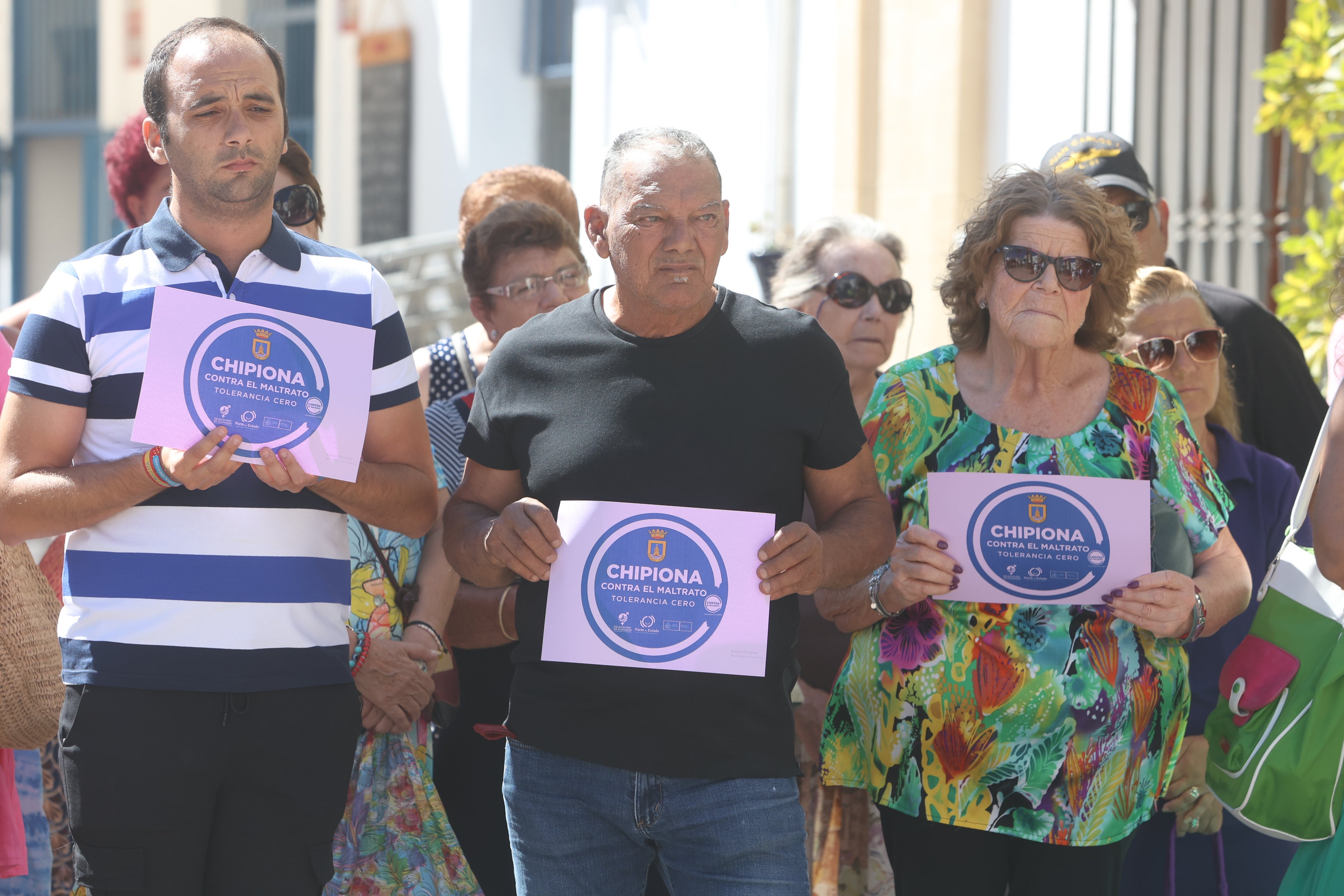 Fotos: Chipiona llora y condena el crimen machista de Encarni