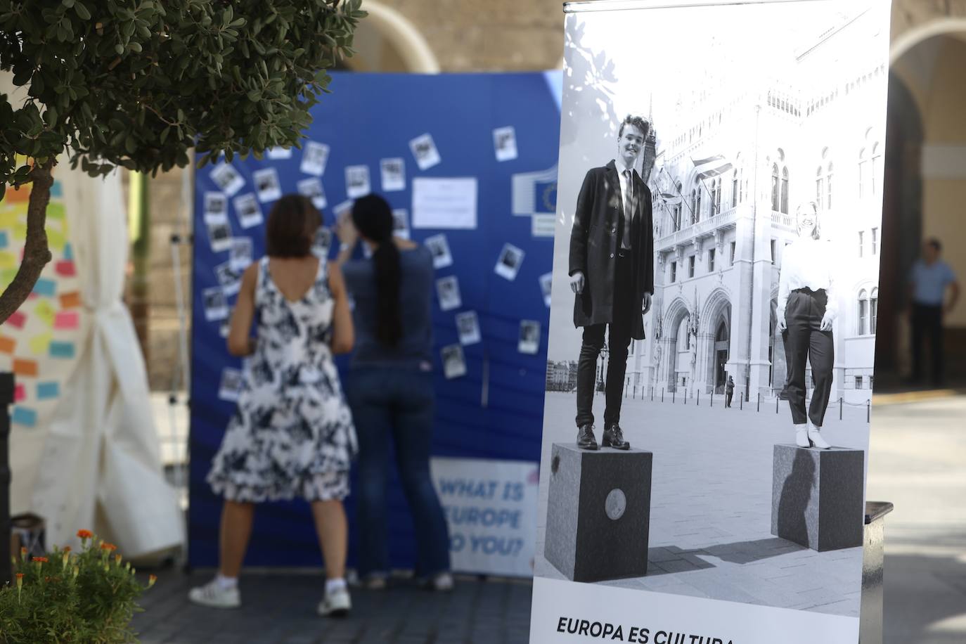 Fotos: Europa se empieza sentir en Cádiz con la exposición &#039;Qué es Europa para ti&#039;