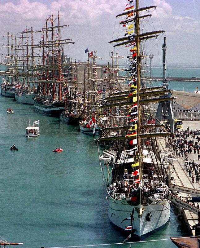 Fotos: Así fue la Gran Regata de 2000 en Cádiz