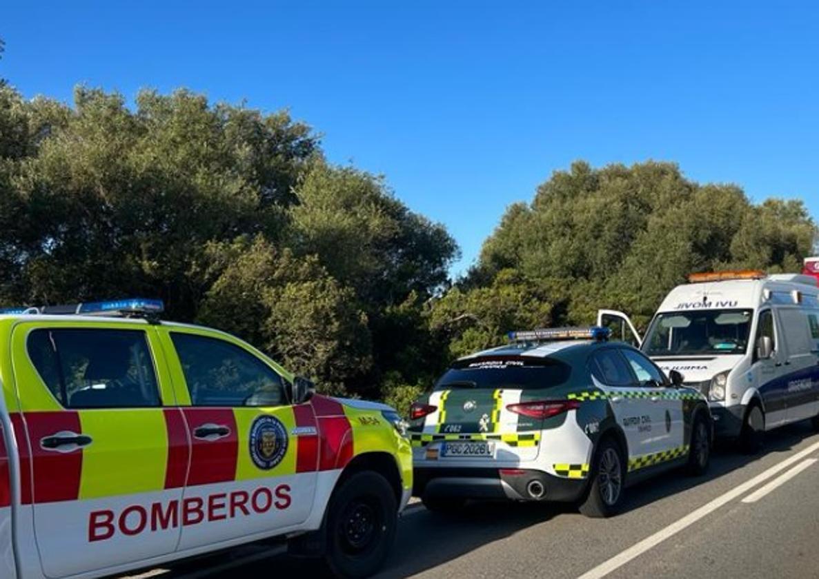 Colisión entre el camión y el turismo en la N408