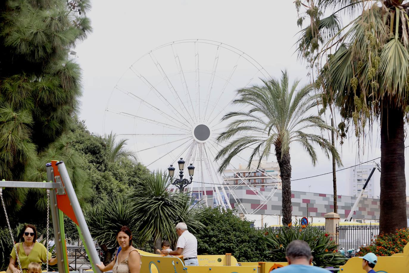 Fotos: el parque temático de la Gran Regata ya va tomando forma