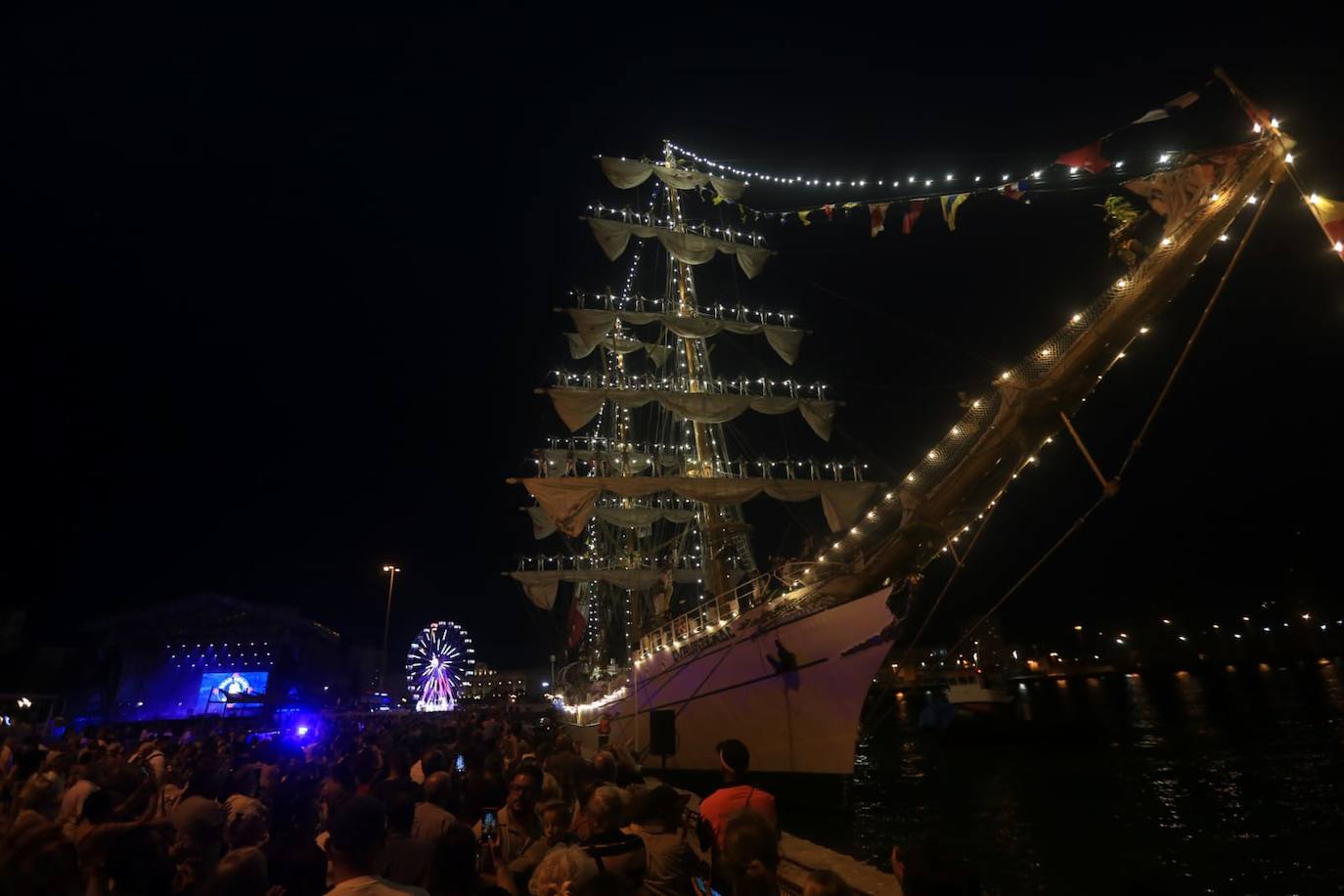 Fotos: El muelle de Cádiz se transforma en Parque Regata