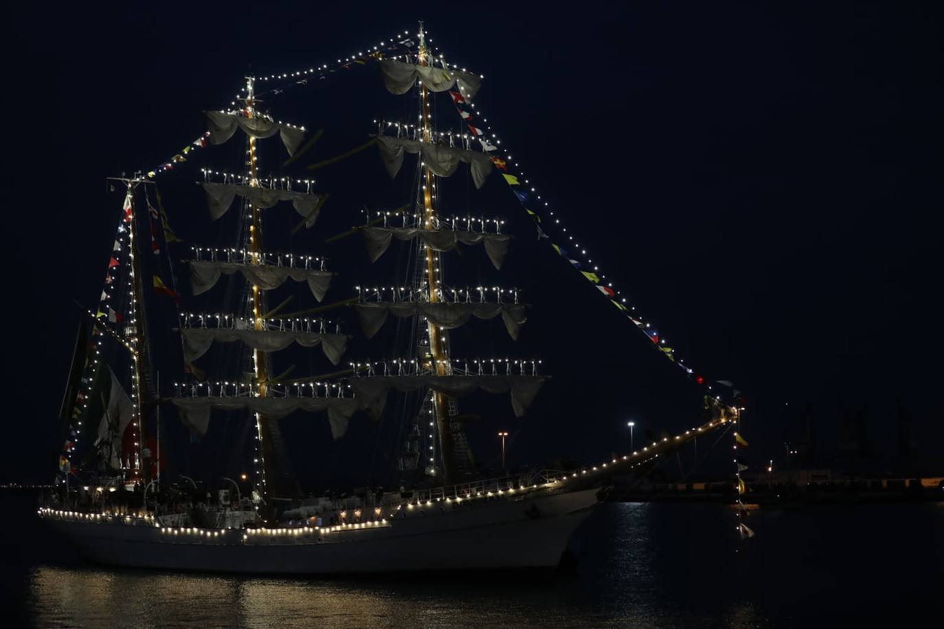 Fotos: El muelle de Cádiz se transforma en Parque Regata