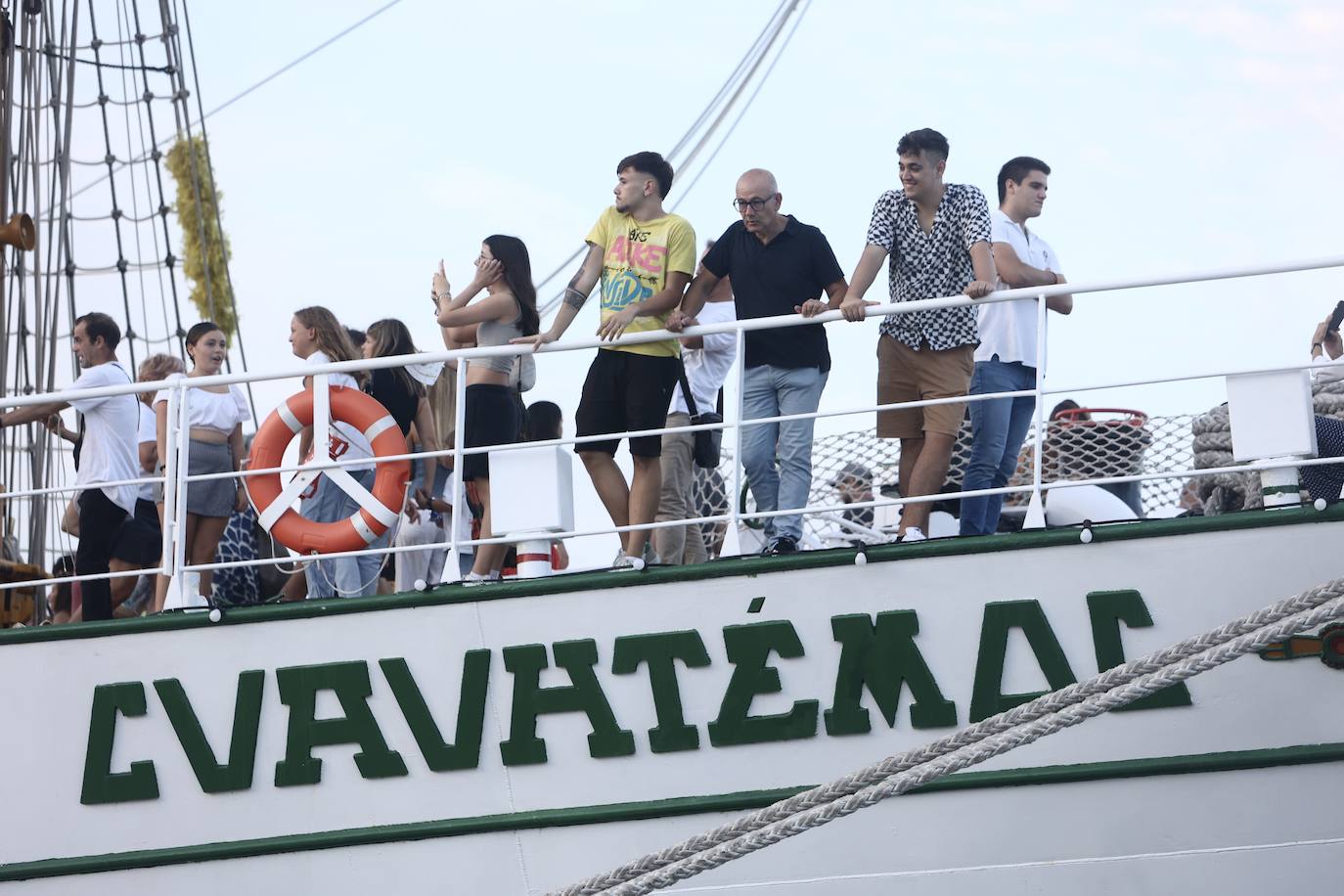 Fotos: Primer día de la Gran Regata en el muelle de Cádiz