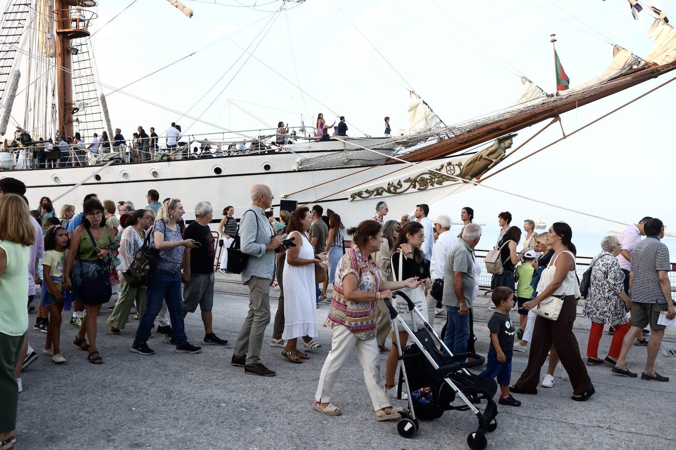 Fotos: Primer día de la Gran Regata en el muelle de Cádiz