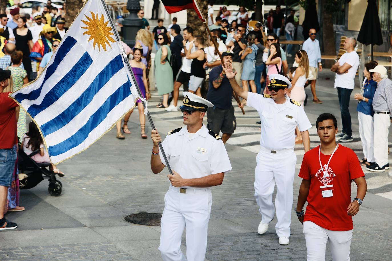 Fotos: Desfile de tripulantes de la Gran Regata 2023 de Cádiz