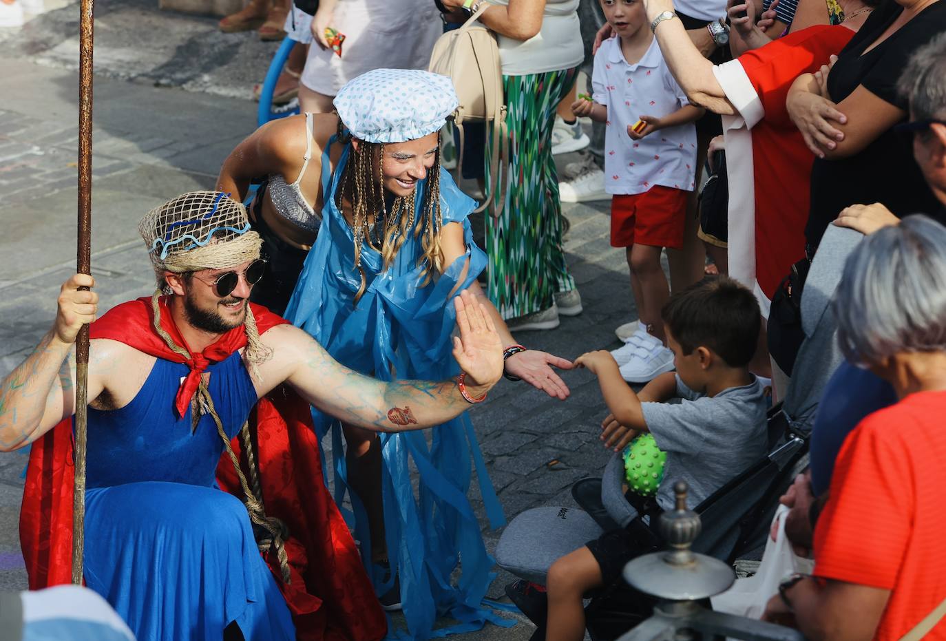 Fotos: Desfile de tripulantes de la Gran Regata 2023 de Cádiz