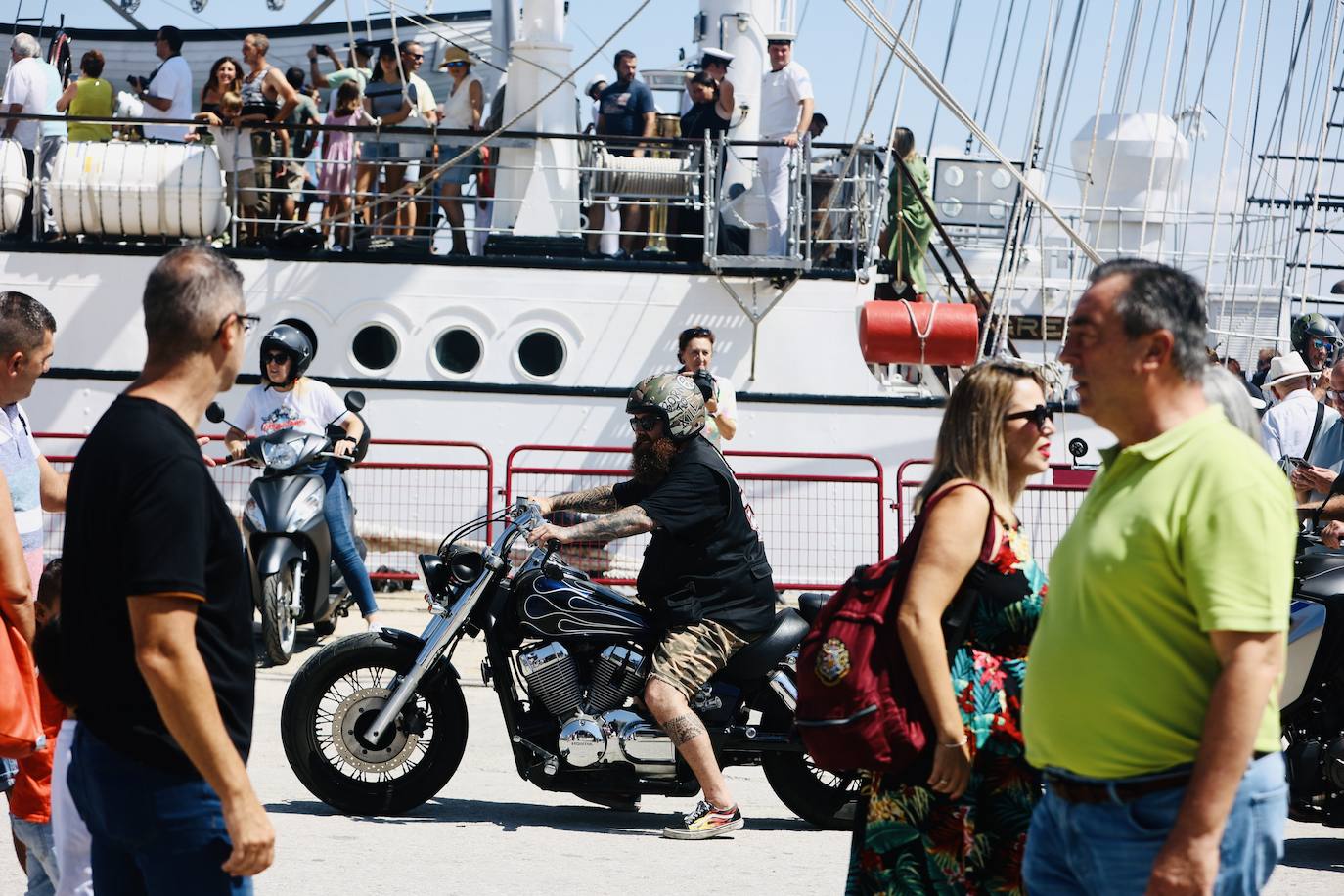Fotos: La Gran Regata de Cádiz vive un sábado grande antes de la despedida a los veleros