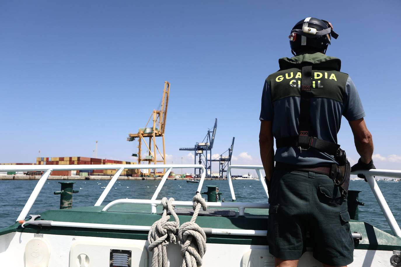 Las imágenes de la Parada Naval y despedida de la Gran Regata de Cádiz 2023